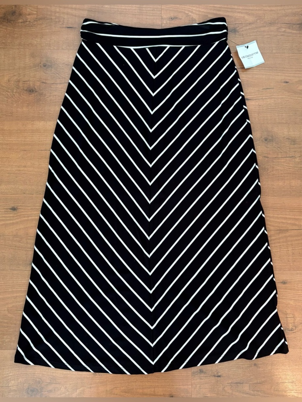 Liz Claiborne Black and White Stripes  Skirt - PM